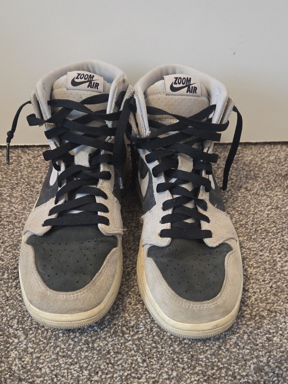 Nike High-Top Sneakers in Black and Gray Suede Size Woman's 8.5